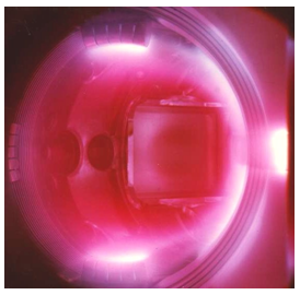 Plasma dans le réacteur du Tokamak Hoover